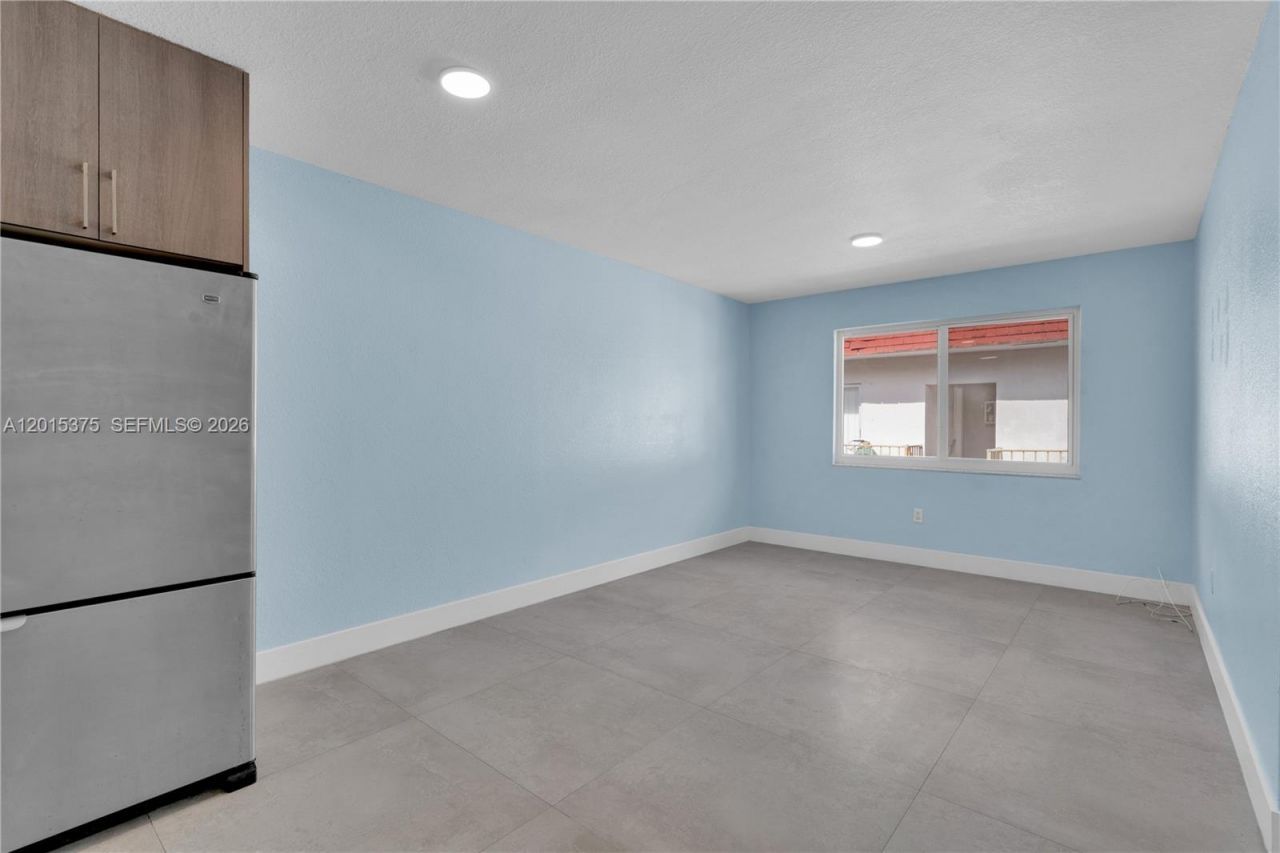 1250 SW 4th St, Unit 6, Miami, FL 33135 Photo