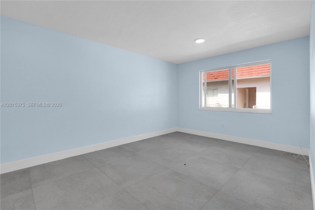 1250 SW 4th St, Unit 6, Miami, FL 33135 Photo