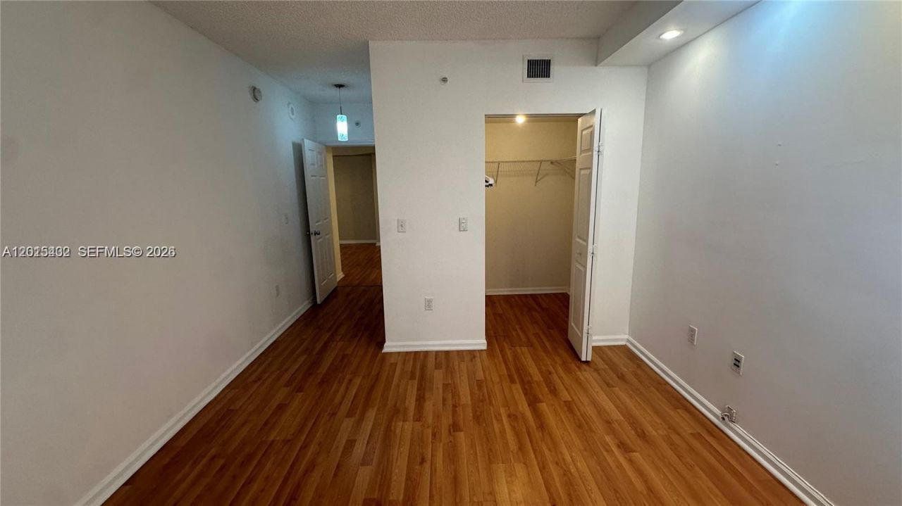 17150 N Bay Rd, Unit 2620, Sunny Isles Beach, FL 33160 Photo