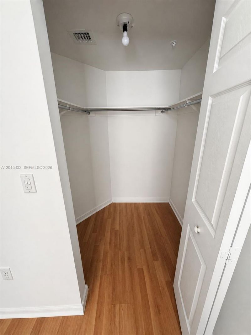 17150 N Bay Rd, Unit 2620, Sunny Isles Beach, FL 33160 Photo
