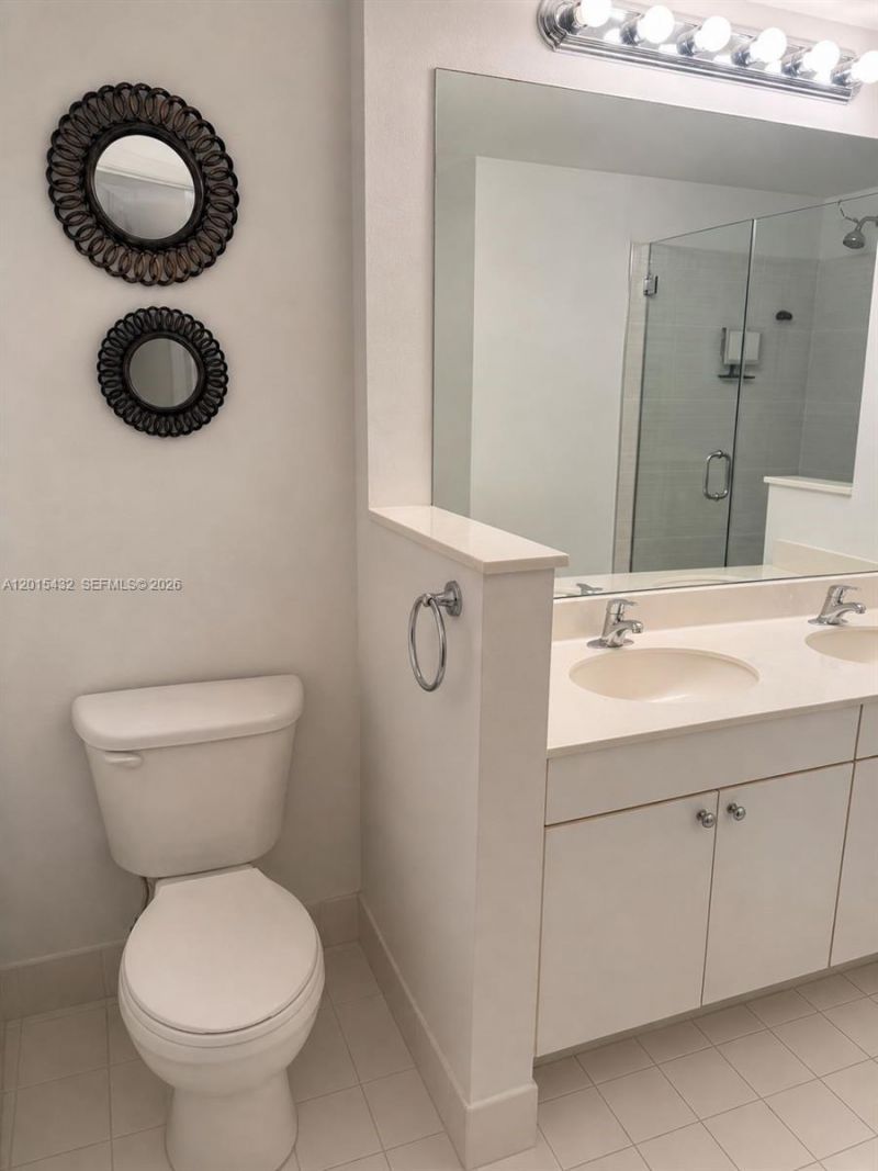17150 N Bay Rd, Unit 2620, Sunny Isles Beach, FL 33160 Photo