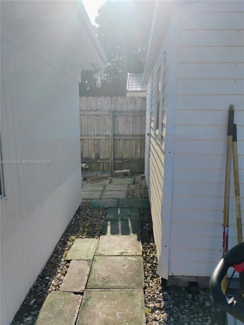 5832 Polk St, Hollywood, FL 33021 Photo