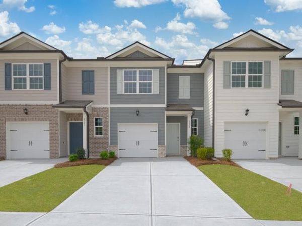 2023 Roseleigh Drive , Douglasville, GA 30134
