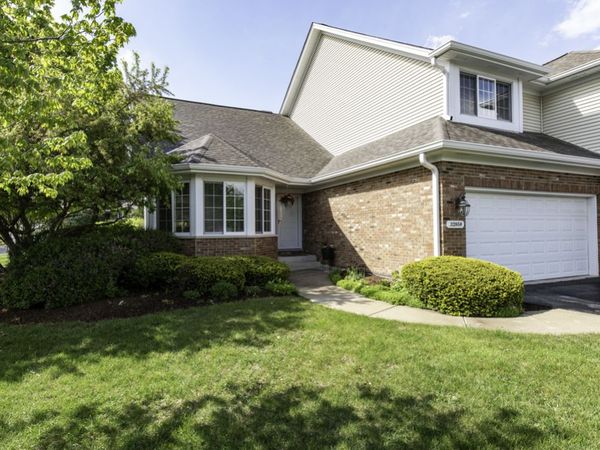 32958 N Stone Manor Drive, Unit -, Grayslake, IL 60030