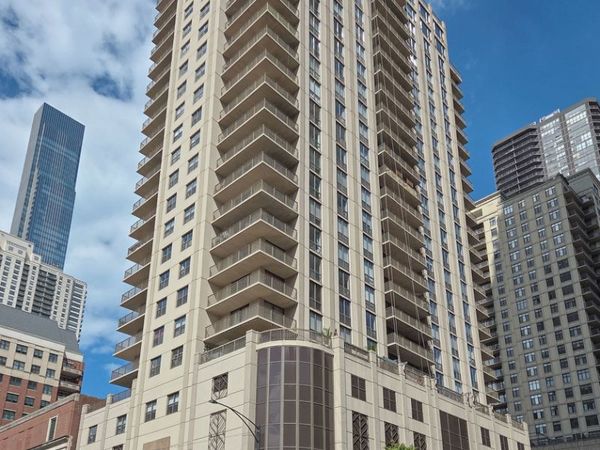 635 N Dearborn Street, Unit 701, Chicago, IL 60654