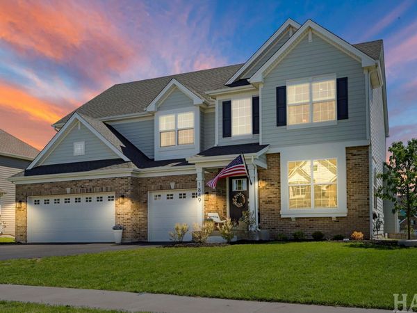 1849 Amarillo Boulevard , Elgin, IL 60124