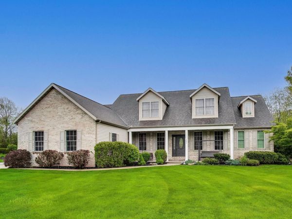 292 River Run Drive, St. Joseph, MI 49085
