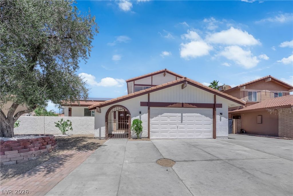 6388 W Viking Road, Las Vegas, NV 89103 Main Photo