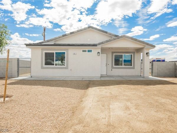 561 Valiant Avenue , Pahrump, NV 89060