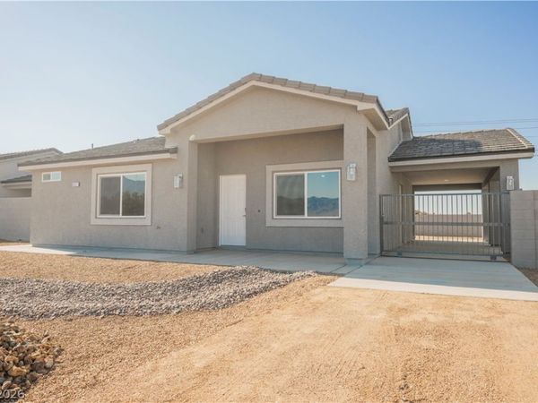 841 Valiant Avenue , Pahrump, NV 89060