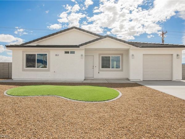 581 Valiant Avenue , Pahrump, NV 89060