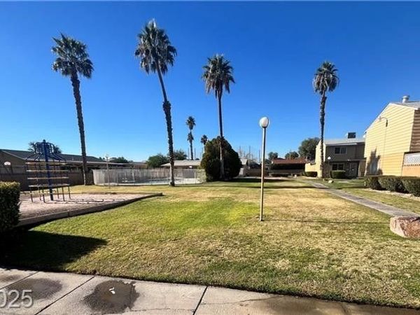 592 Sea Shell Lane, Las Vegas, NV 89110