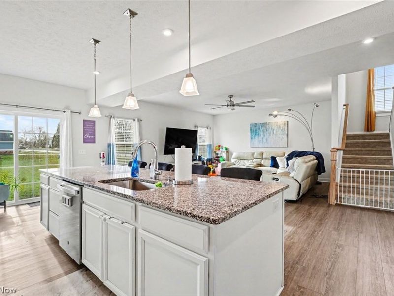 3268 Stoneleigh Road NE, Canton, OH 44721 Photo 8