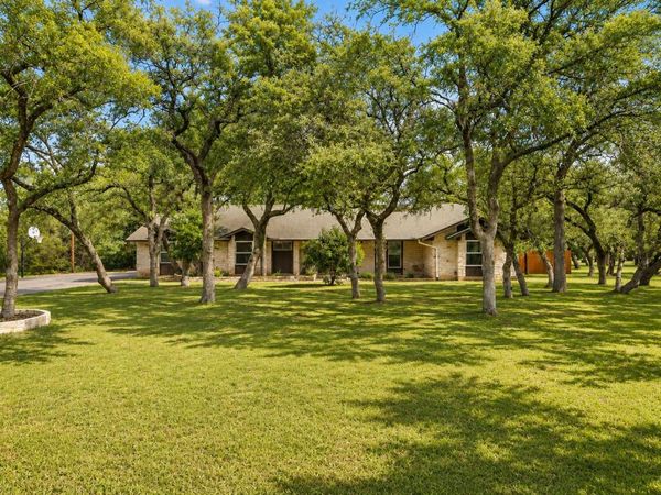 136 Valley View RD, Georgetown, TX 78633