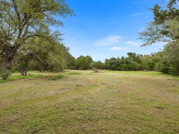 136 Valley View RD, Georgetown, TX 78633