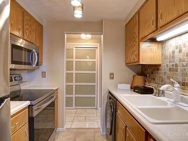 1122 Eagle Feather Circle, Unit D, West Carrollton, OH 45449 Photo 7