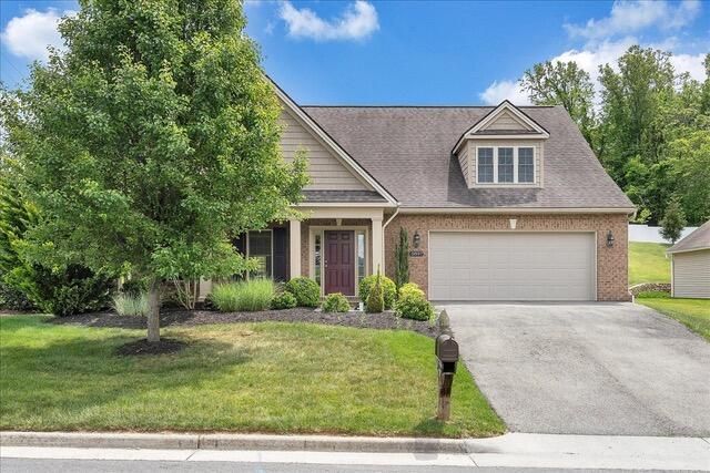 5897 Monet Dr , Roanoke, VA 24018 Main Photo