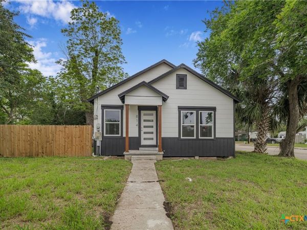 814 S Laurent Street , Victoria, TX 77901