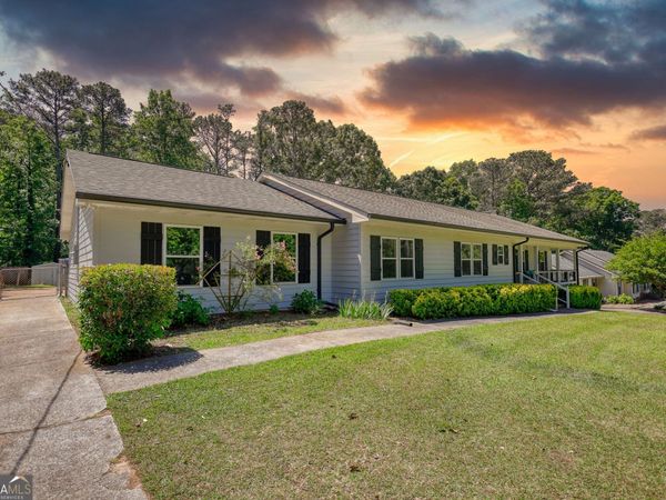 1568 Ridgewood Drive SW, Lilburn, GA 30047