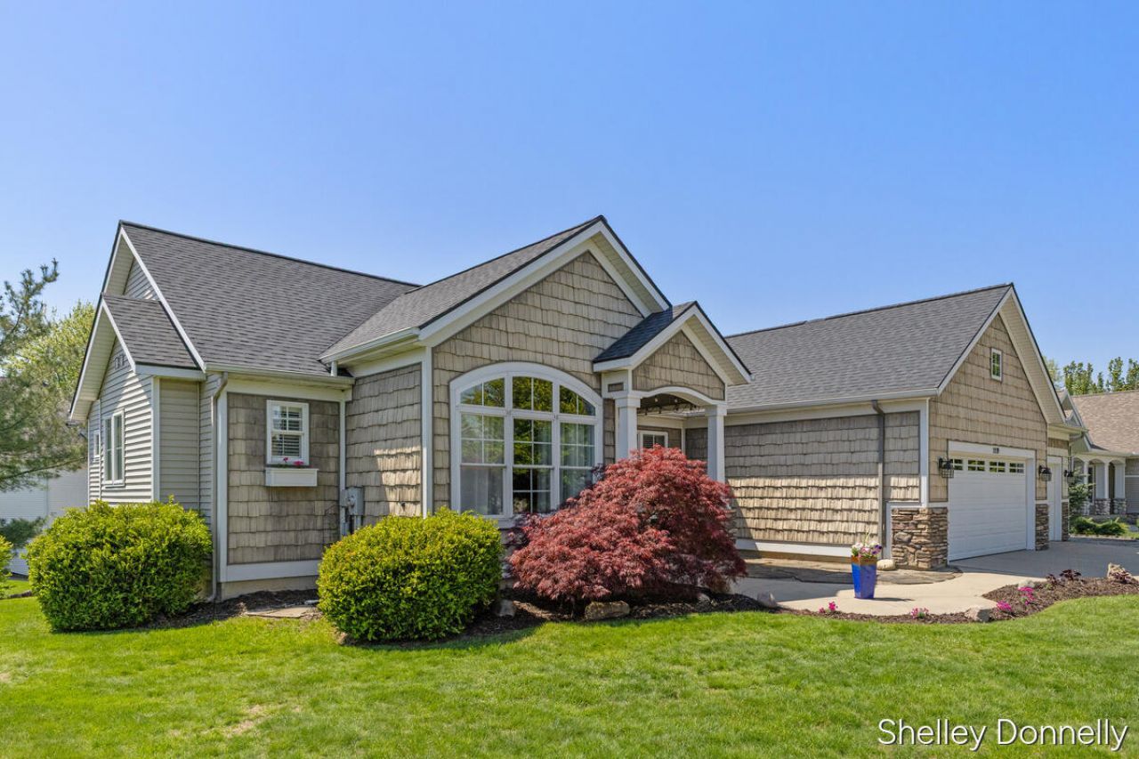 1119 Mid Bluff Drive, Zeeland, MI 49464 Main Photo