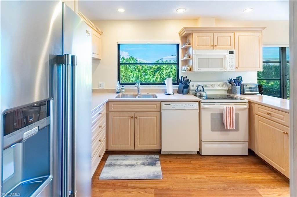 522 Beachwalk Cir , Naples, FL 34108 Photo