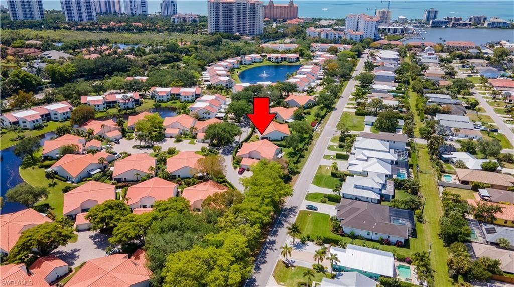 522 Beachwalk Cir , Naples, FL 34108 Photo