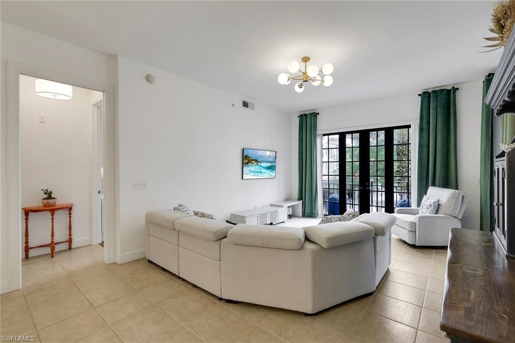 8011 Via Monte Carlo Way, Unit 2111, Estero, FL 33928 Photo