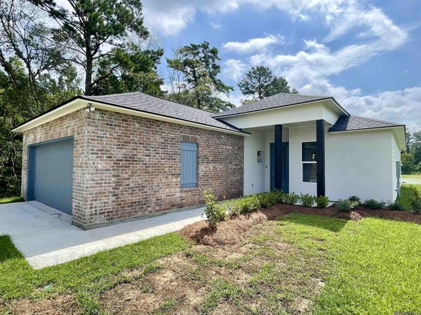 9674 Brookfield Ave, Denham Springs, LA 70726