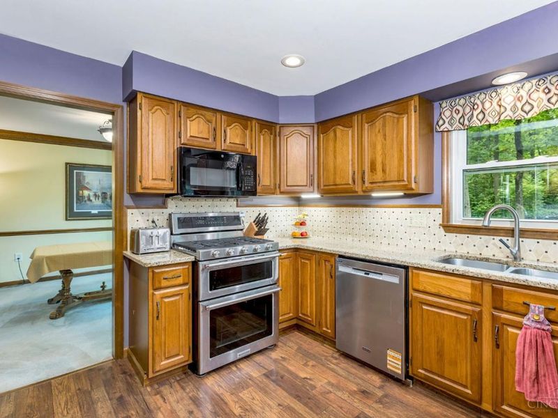 5969 Oakland Gardens Court, Liberty Township, OH 45011 Photo 2