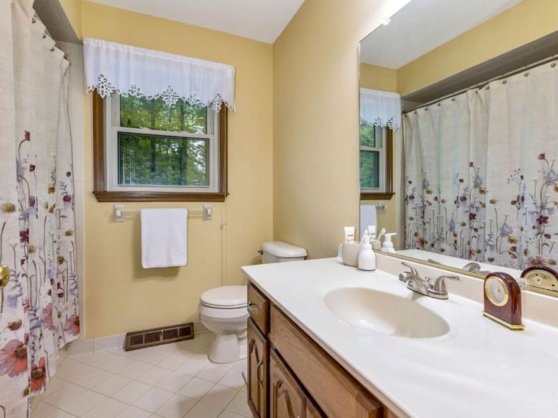 5969 Oakland Gardens Court, Liberty Township, OH 45011 Photo 21