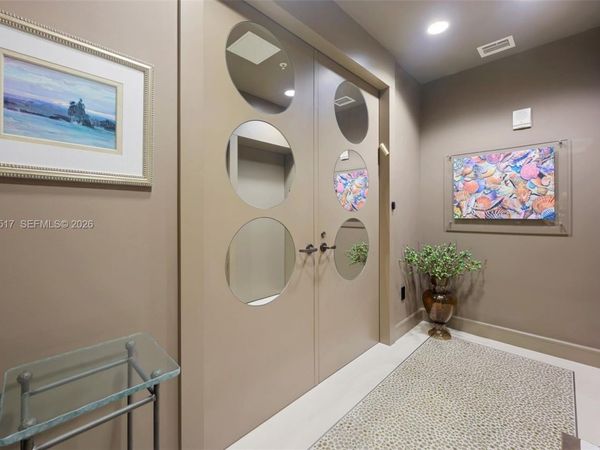 18201 Collins Ave, Unit 4901, Sunny Isles Beach, FL 33160