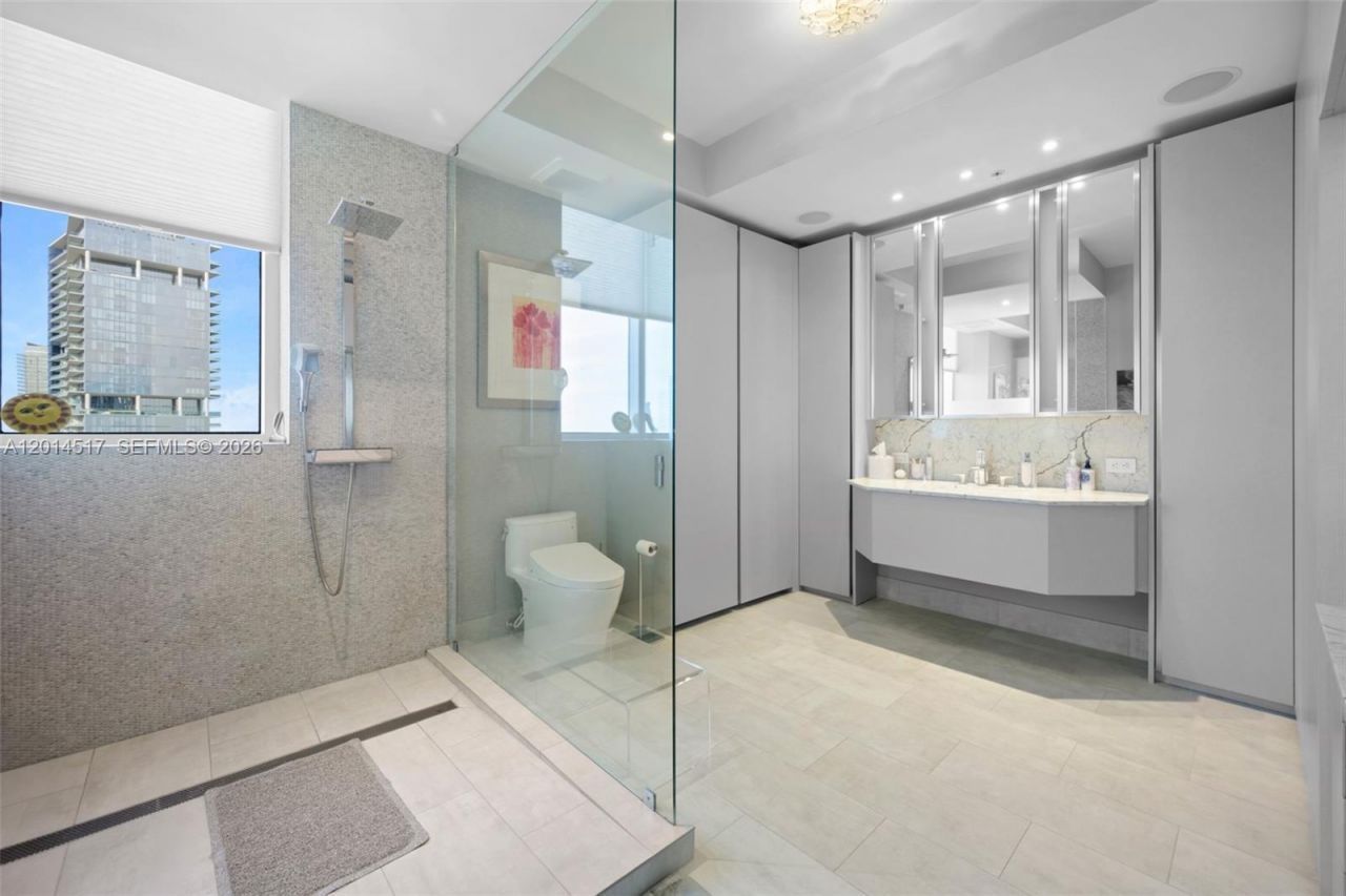 18201 Collins Ave, Unit 4901, Sunny Isles Beach, FL 33160 Photo
