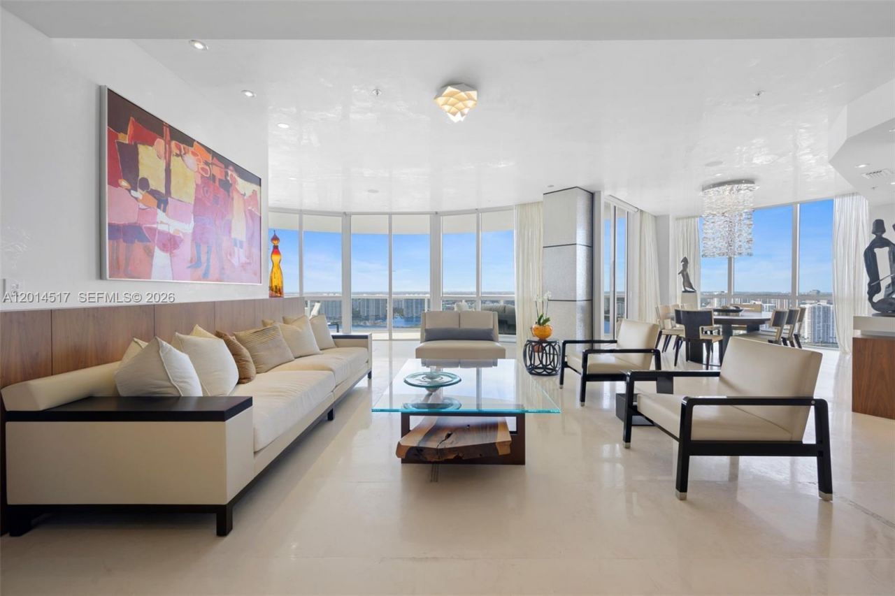 18201 Collins Ave, Unit 4901, Sunny Isles Beach, FL 33160 Photo
