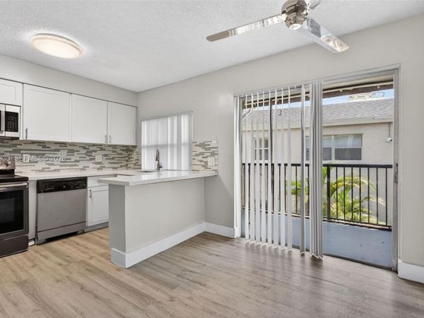 4409 Treehouse Ln , Unit F, Tamarac, FL 33319