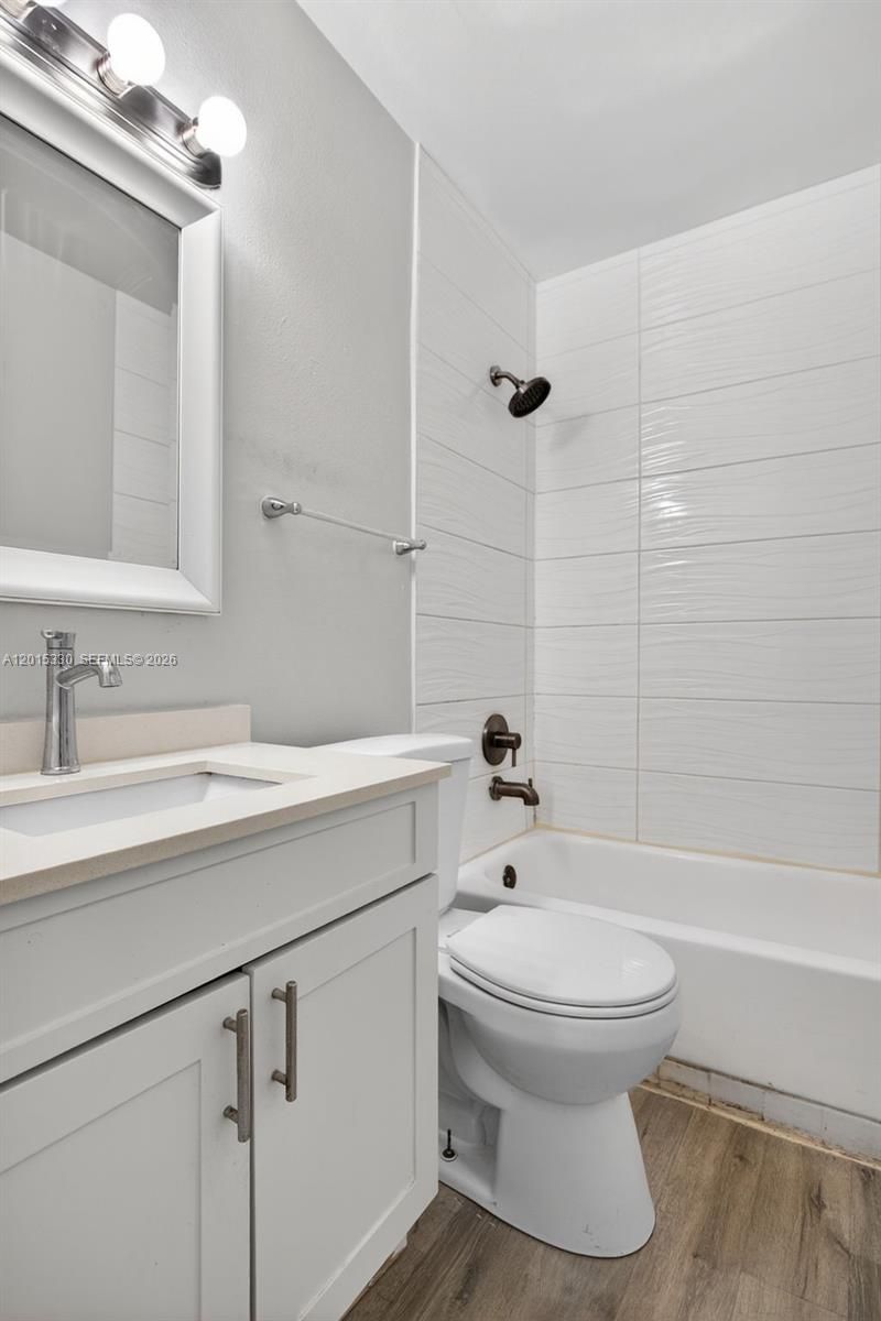 4409 Treehouse Ln , Unit F, Tamarac, FL 33319 Photo