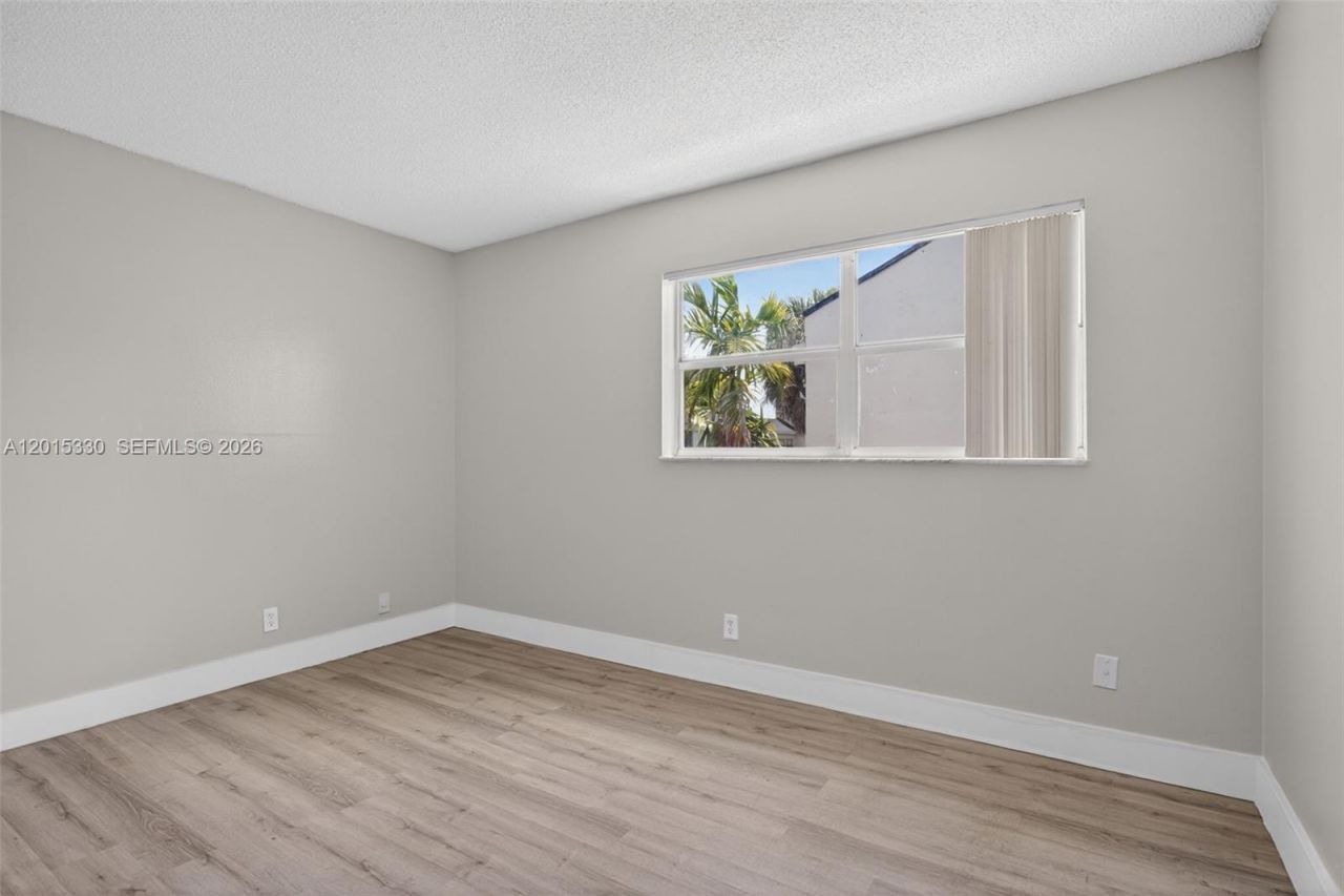 4409 Treehouse Ln , Unit F, Tamarac, FL 33319 Photo