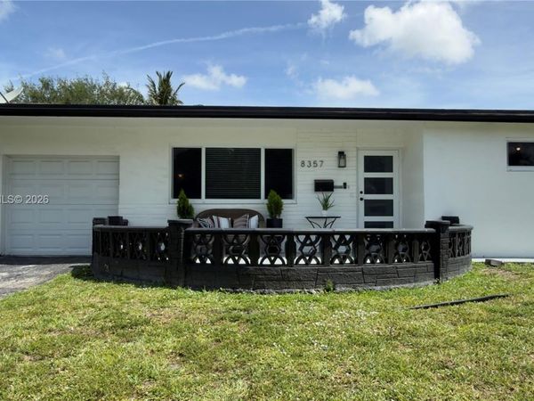 8357 NW 25th Ct , Sunrise, FL 33322
