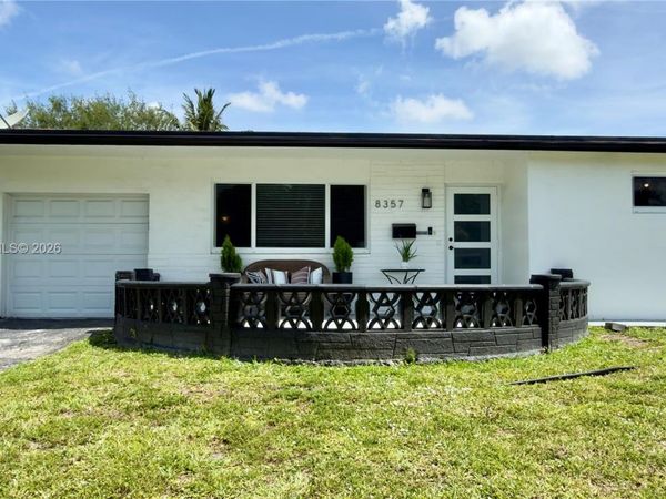 8357 NW 25th Ct, Sunrise, FL 33322