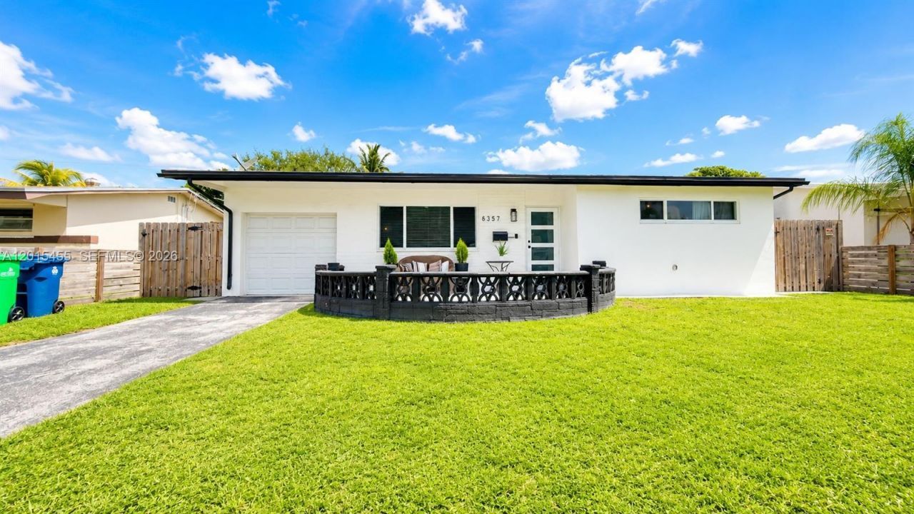 8357 NW 25th Ct, Sunrise, FL 33322 Photo