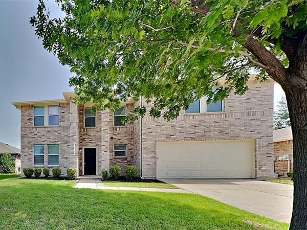 1324 Cherokee Rose Lane, Burleson, TX 76028