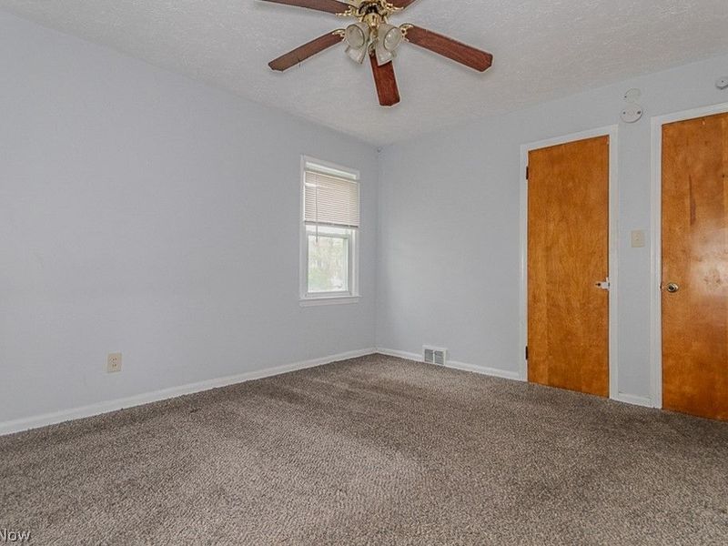 3694 Grosvenor Road, Cleveland Heights, OH 44118 Photo 16