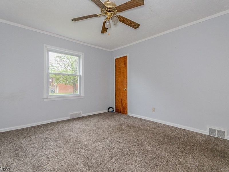 3694 Grosvenor Road, Cleveland Heights, OH 44118 Photo 17