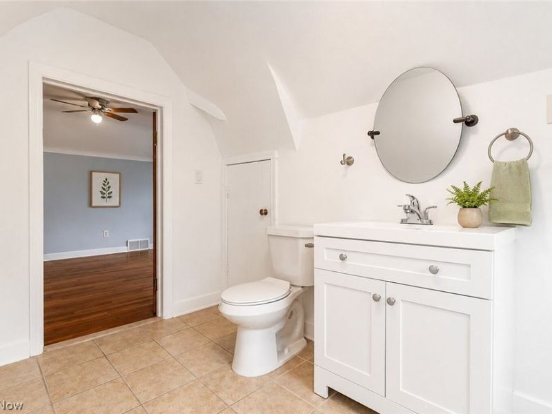 3694 Grosvenor Road, Cleveland Heights, OH 44118 Photo 19