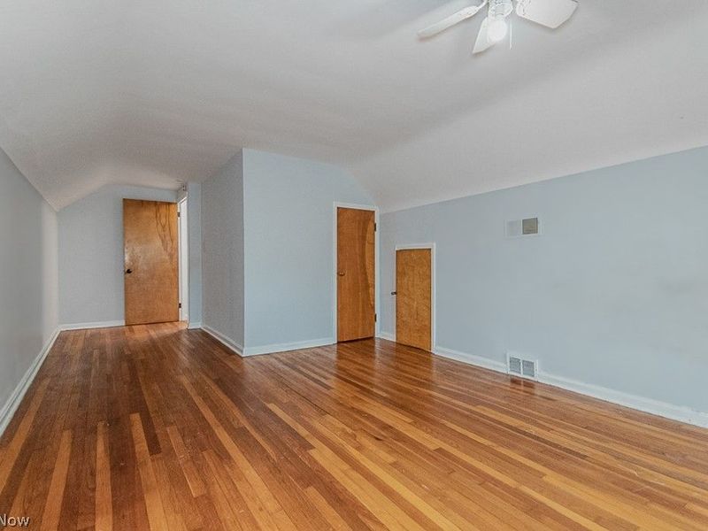 3694 Grosvenor Road, Cleveland Heights, OH 44118 Photo 22