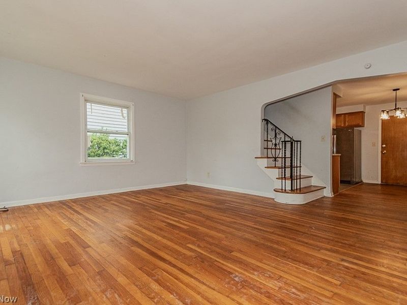 3694 Grosvenor Road, Cleveland Heights, OH 44118 Photo 6