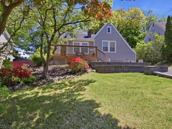 14 Espy Rd, Caldwell, NJ 07006
