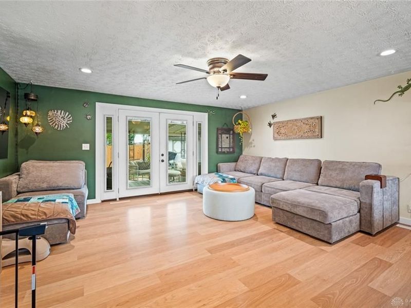 5821 Craftmore Drive, Huber Heights, OH 45424 Photo 11