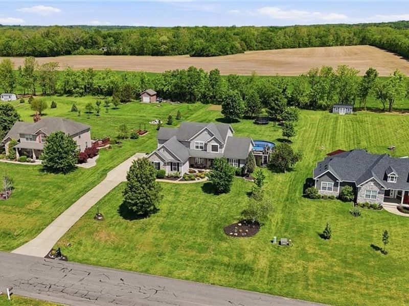 9488 Sandy Run Drive, Waynesville, OH 45068 Photo 4