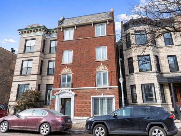 3504 N Sheffield Avenue , Unit 1, Chicago, IL 60657