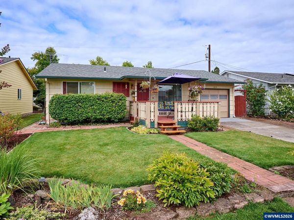 1215 Stanfield Rd, Woodburn, OR 97071